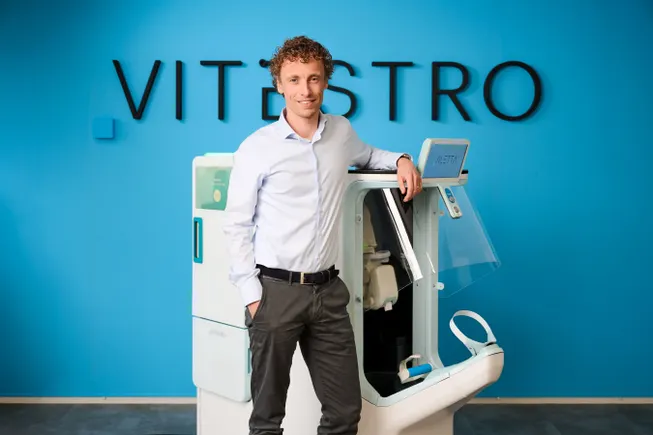FDA授予Vitestro自主抽血机器人Aletta De Novo授权